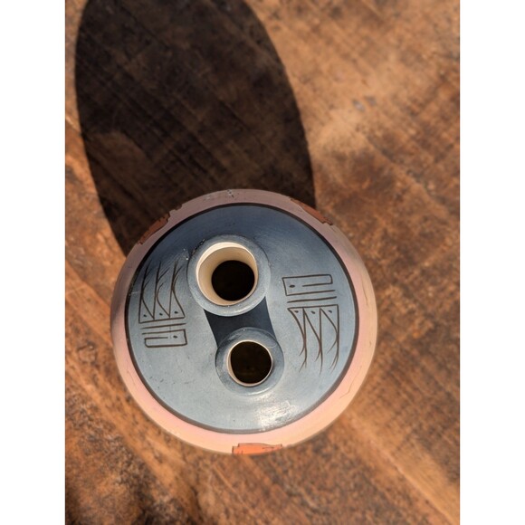 Native American Pottery Vase Hand-Painted & Signed | Vintage | Southwest - Picture 3 of 7